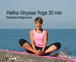 Hatha vinyasa yoga 30 min - Madeleine Magnusson